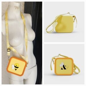 Introducing the Kidamento bag, a delightful blend of durability and whimsy! Craf